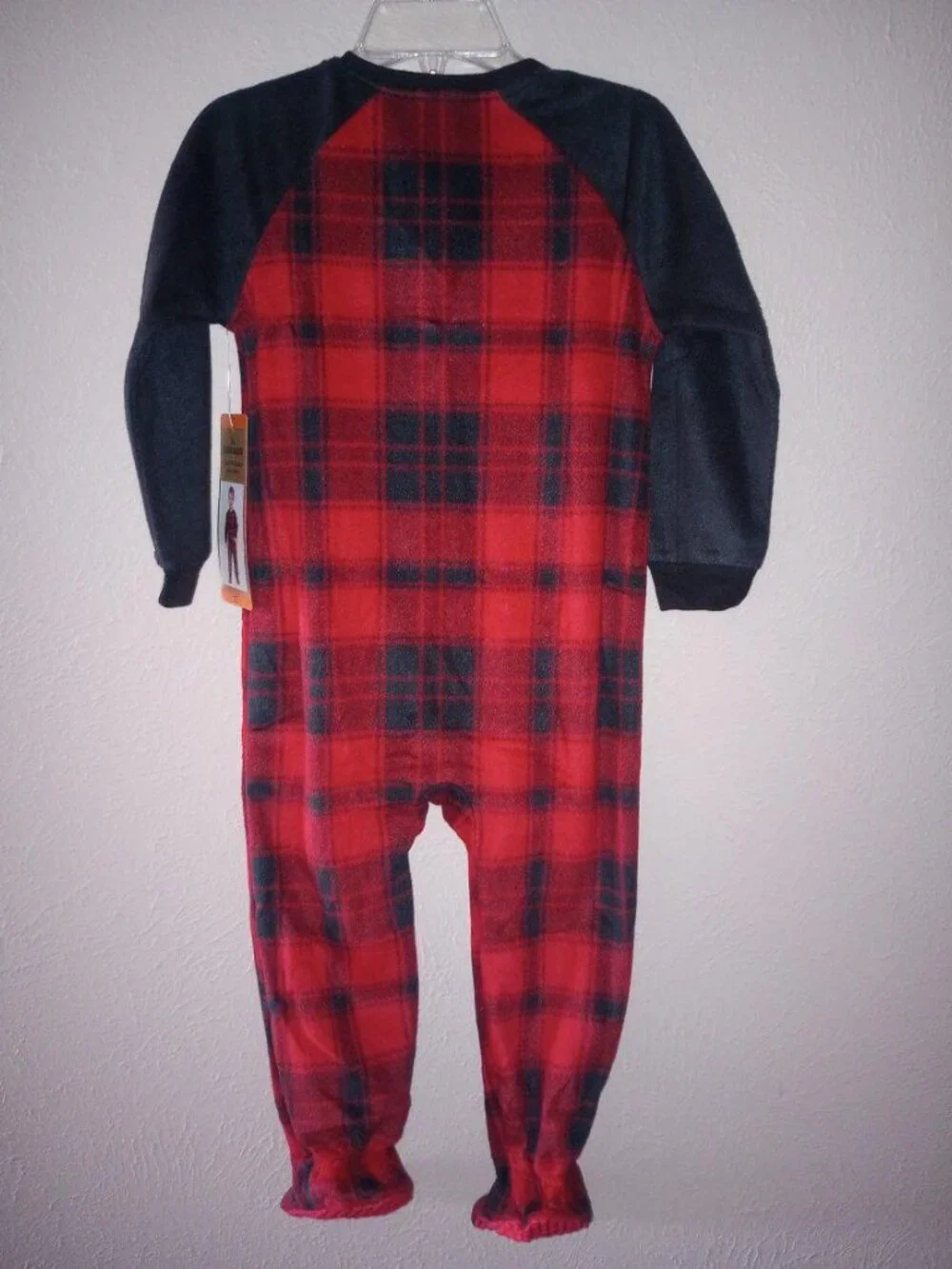 Eddie Bauer Toddler Boys Size 2T Red Black Bear Footed Pajamas NWT